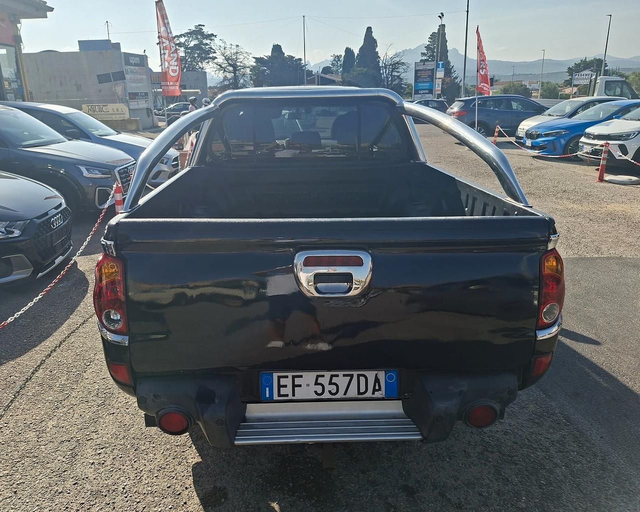 Mitsubishi L200 2.5 DOPPIA -CABINA 178cv AUTOMATICO