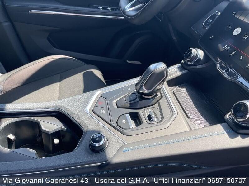 Lynk & Co 01 01 PHEV