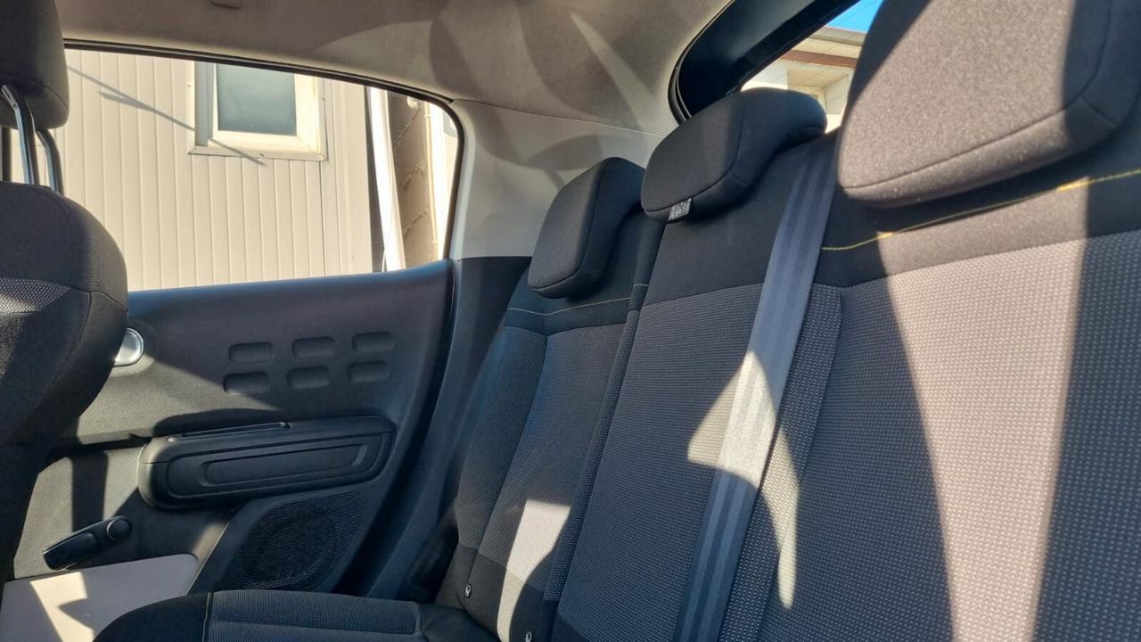 Citroen C3 PureTech 82 Shine-82CV-60KW-