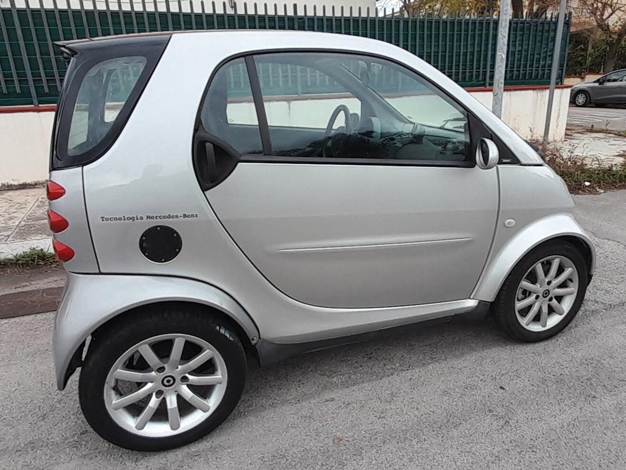 Smart ForTwo 700 coupé pure (37 kW)
