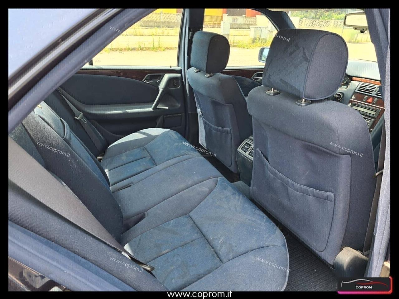 Mercedes-benz E 200 ELEGANCE - *UNICOPROPRIETARIO*