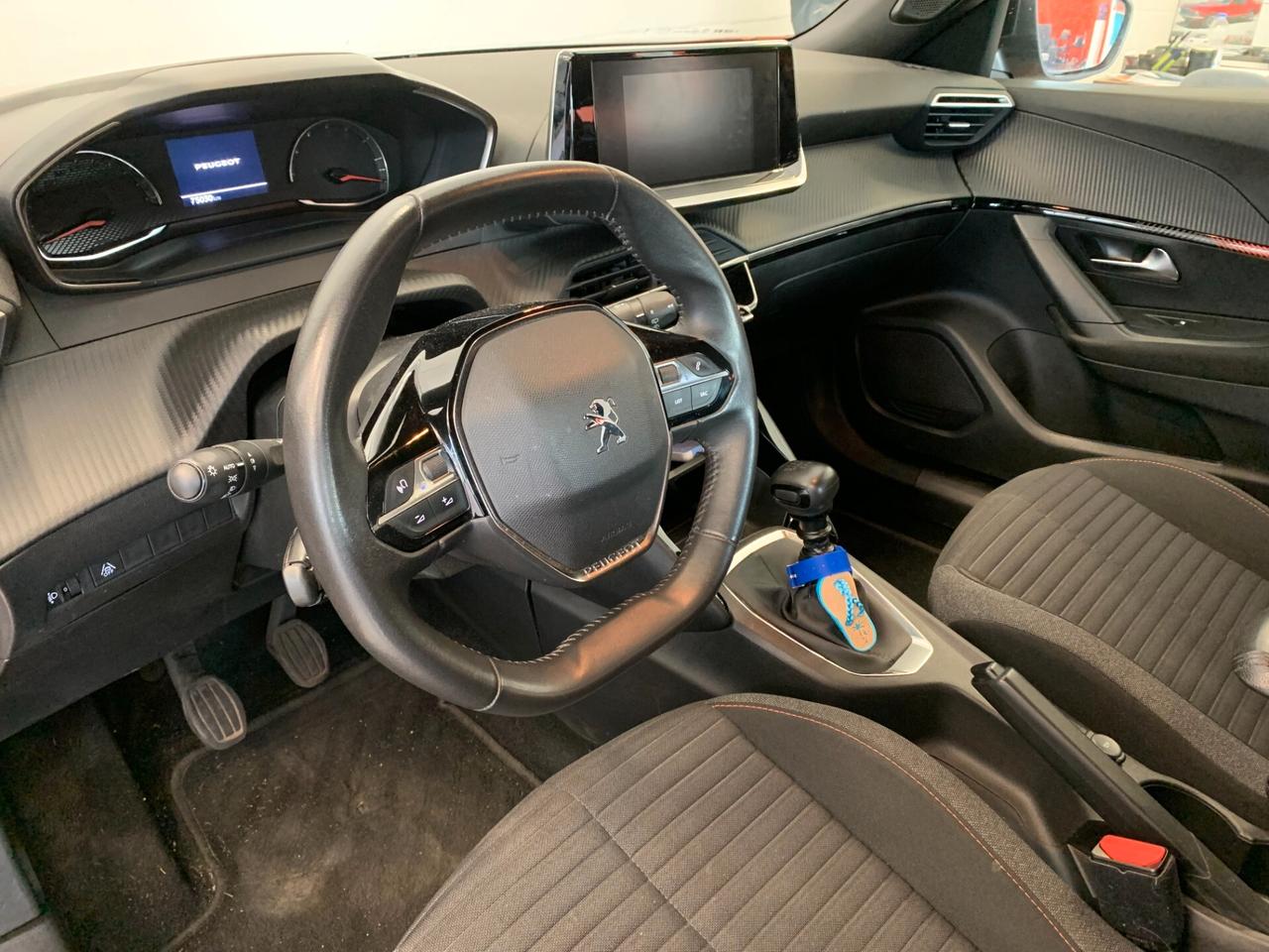 Peugeot 2008 PureTech 100 S&S Allure