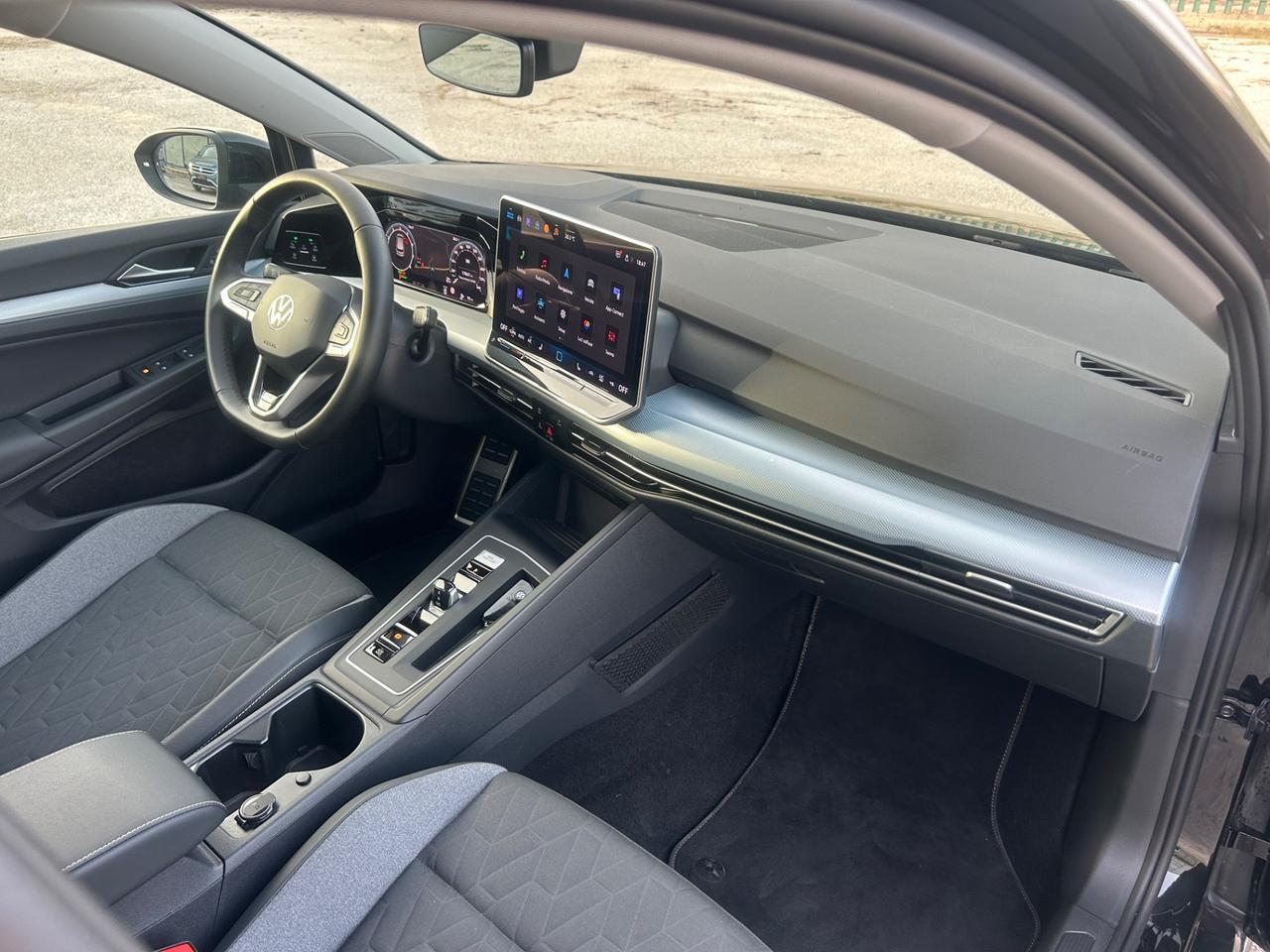 Volkswagen Golf 1.5 TSI eHybrid DSG Style