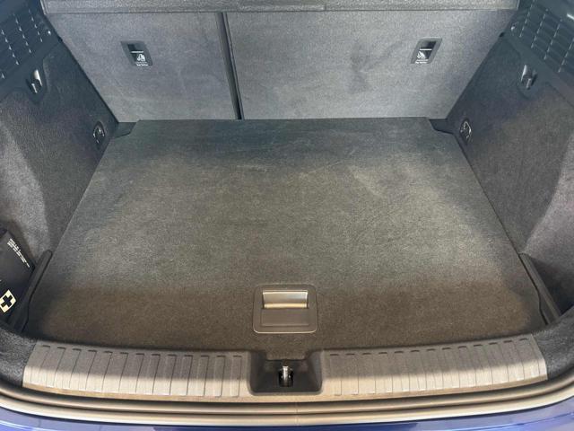 AUDI A3 SPB 30 g-tron S tronic Business Full LED