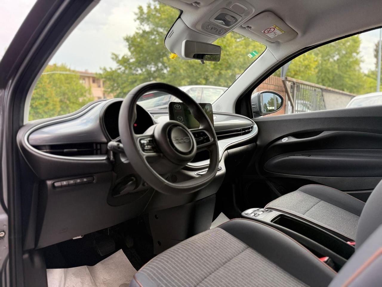 Fiat 500 500e Berlina 42 kWh Icon