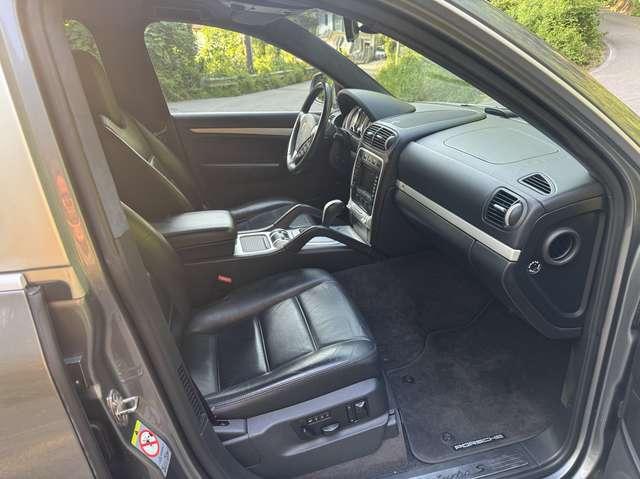 Porsche Cayenne 4.5 Turbo S tiptronic, first paint, service book