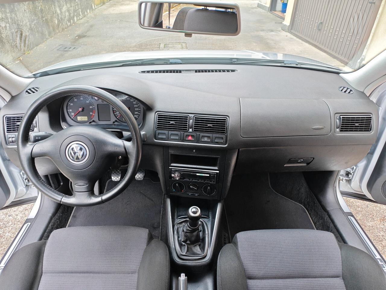 Volkswagen Golf 1.6 BENZINA 105cv 25years / Unipro