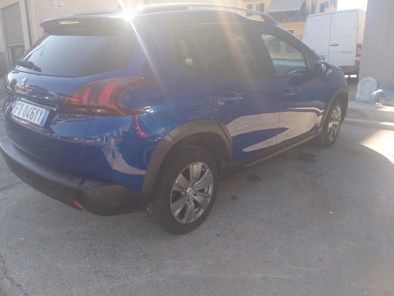 Peugeot 2008 BlueHDi 100 S&S Allure
