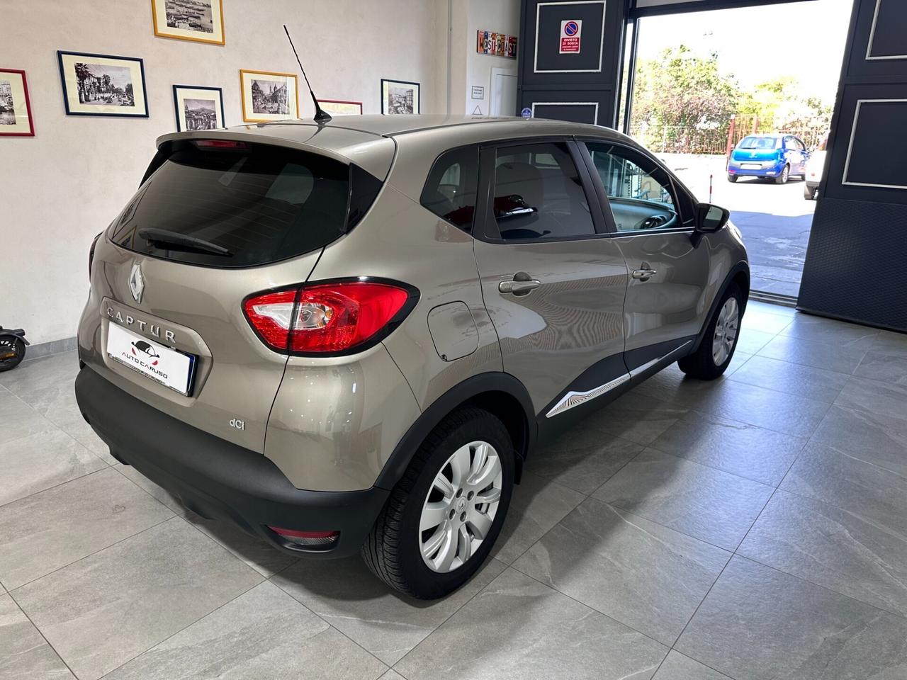 Renault Captur 1.5 dCi 90 CV UNICO PROP - DA VETRI