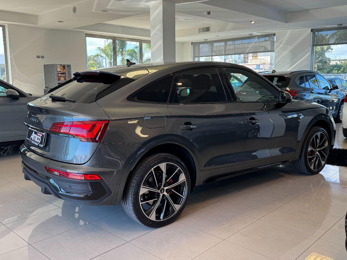 AUDI Q5 Sportback SPB 2.0 TDI quattro S-line Identity black