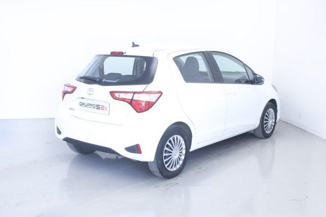 TOYOTA Yaris 1.0 5 porte Business / Neopatentati