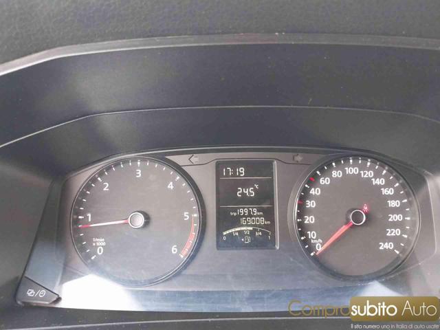 VOLKSWAGEN Transporter 2.0 d + IVA 22%