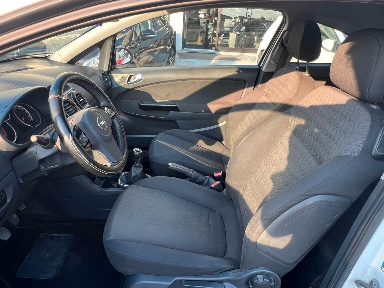 Opel Corsa 1.4 16V 3 porte Edition