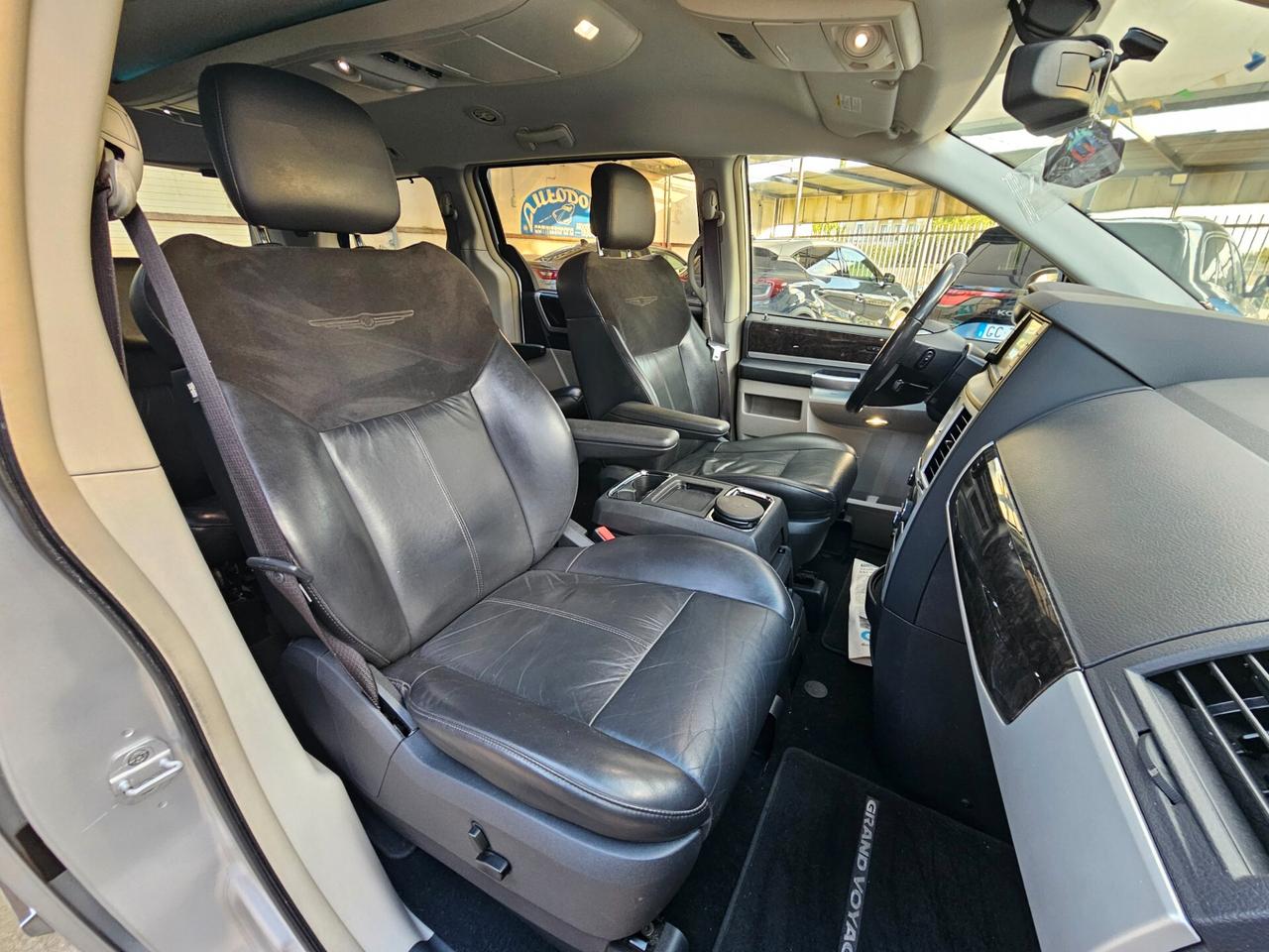 Chrysler Grand Voyager 2.8 CRD DPF Limited Stowngo