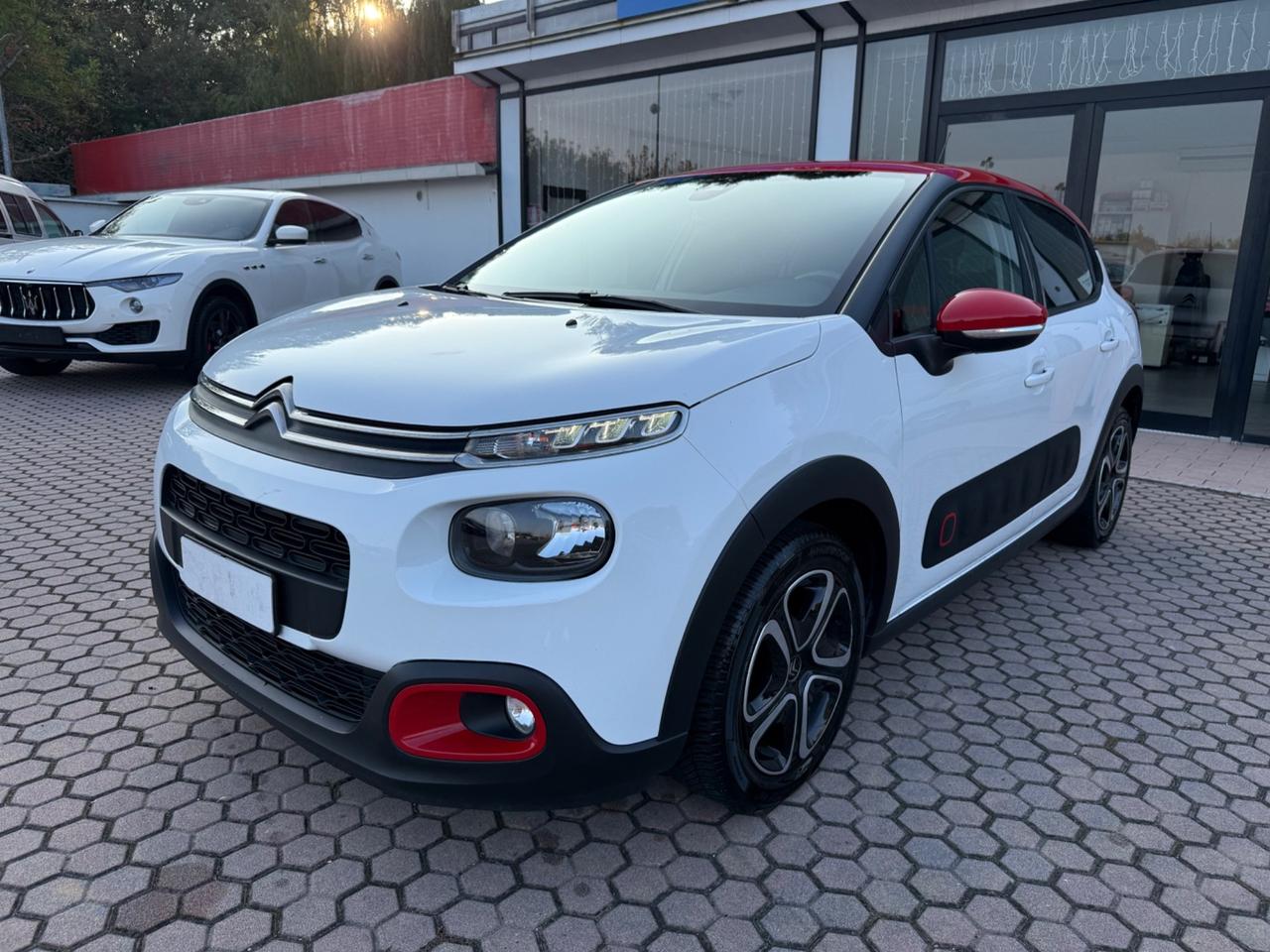 Citroen C3 PureTech 82 Shine OK NEOPATENTATI