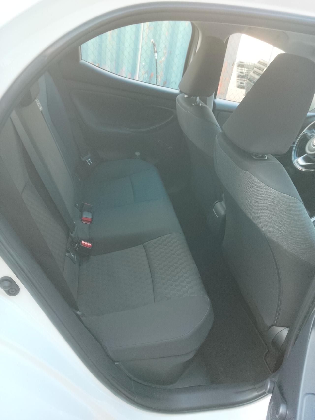 Toyota Yaris 1.5 Hybrid 5 porte Lounge