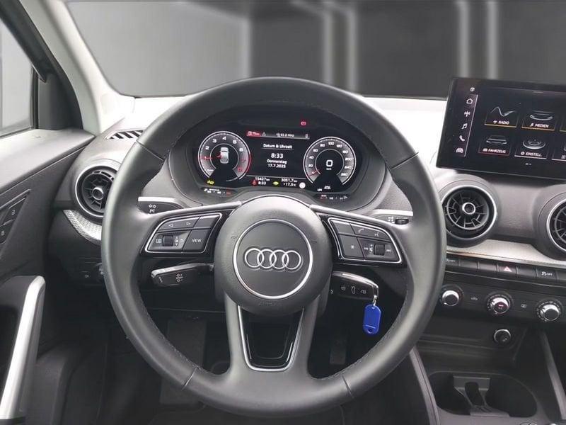Audi Q2 Q2 30 TFSI Business Advanced LED PDC COCKPIT