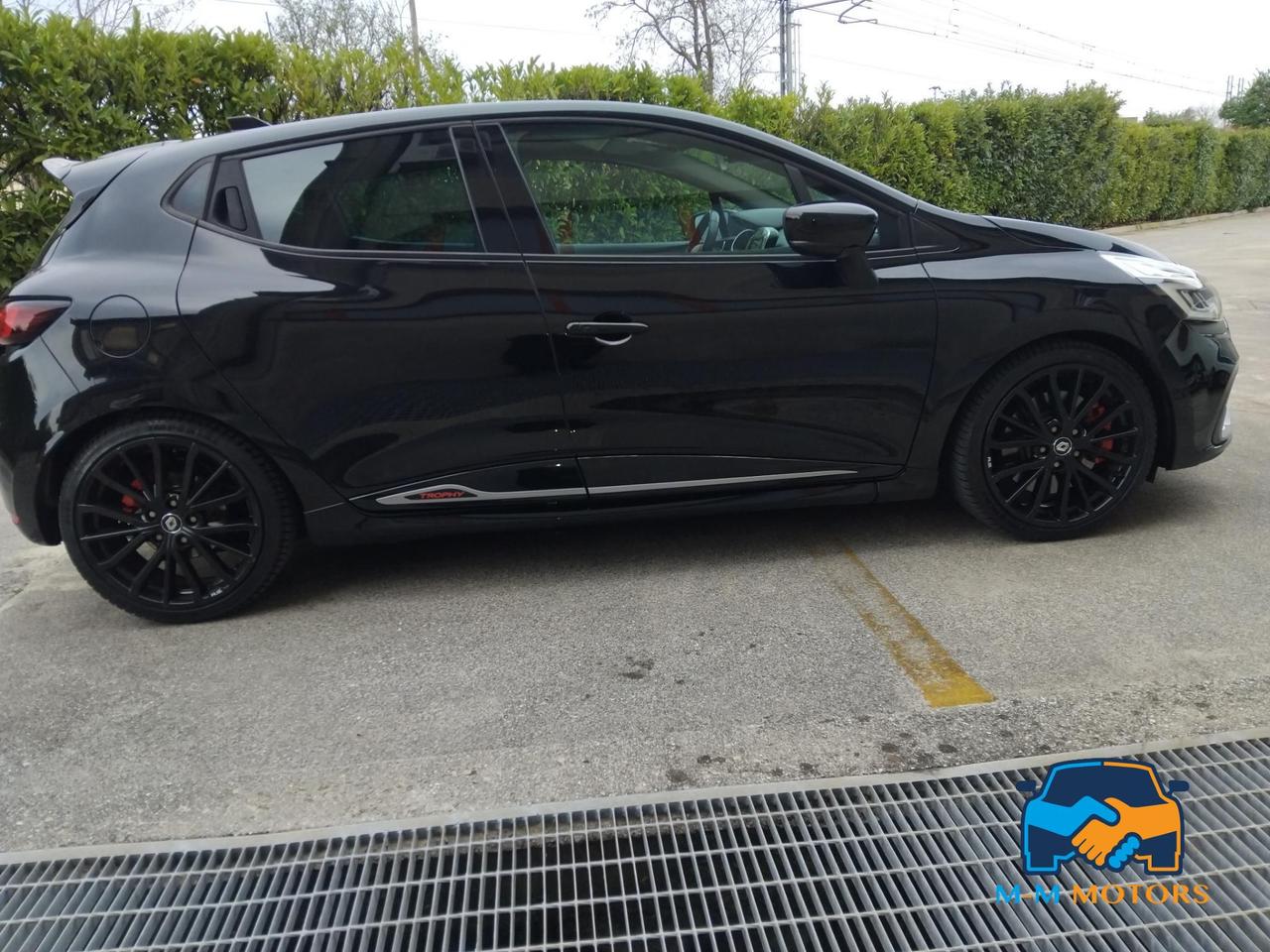 Renault Clio 5 Porte RS Trophy 220cv GARANZIA 24 MESI