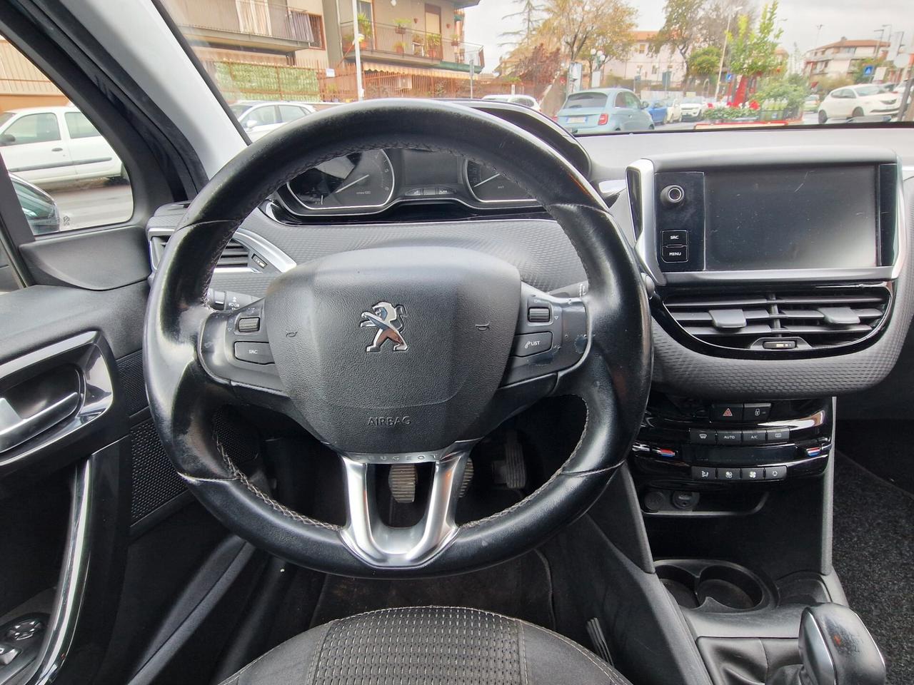 Peugeot 208 BlueHDi 100 5 porte Allure