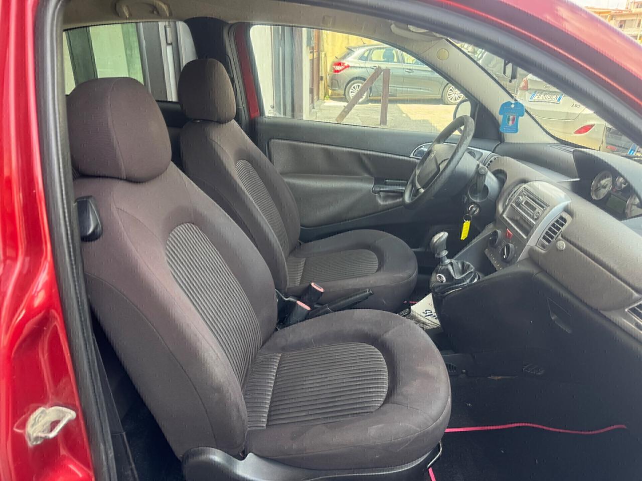 Lancia Ypsilon 1.2 GAS GPL