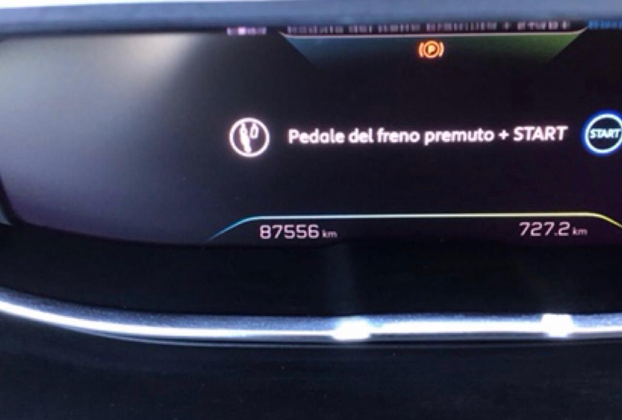 Peugeot 3008 Hybrid 225 e-EAT8 Allure Pack