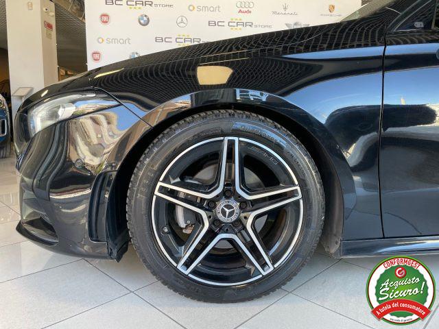 MERCEDES-BENZ A 180 Aut. Premium AMG *NIGHT PACK