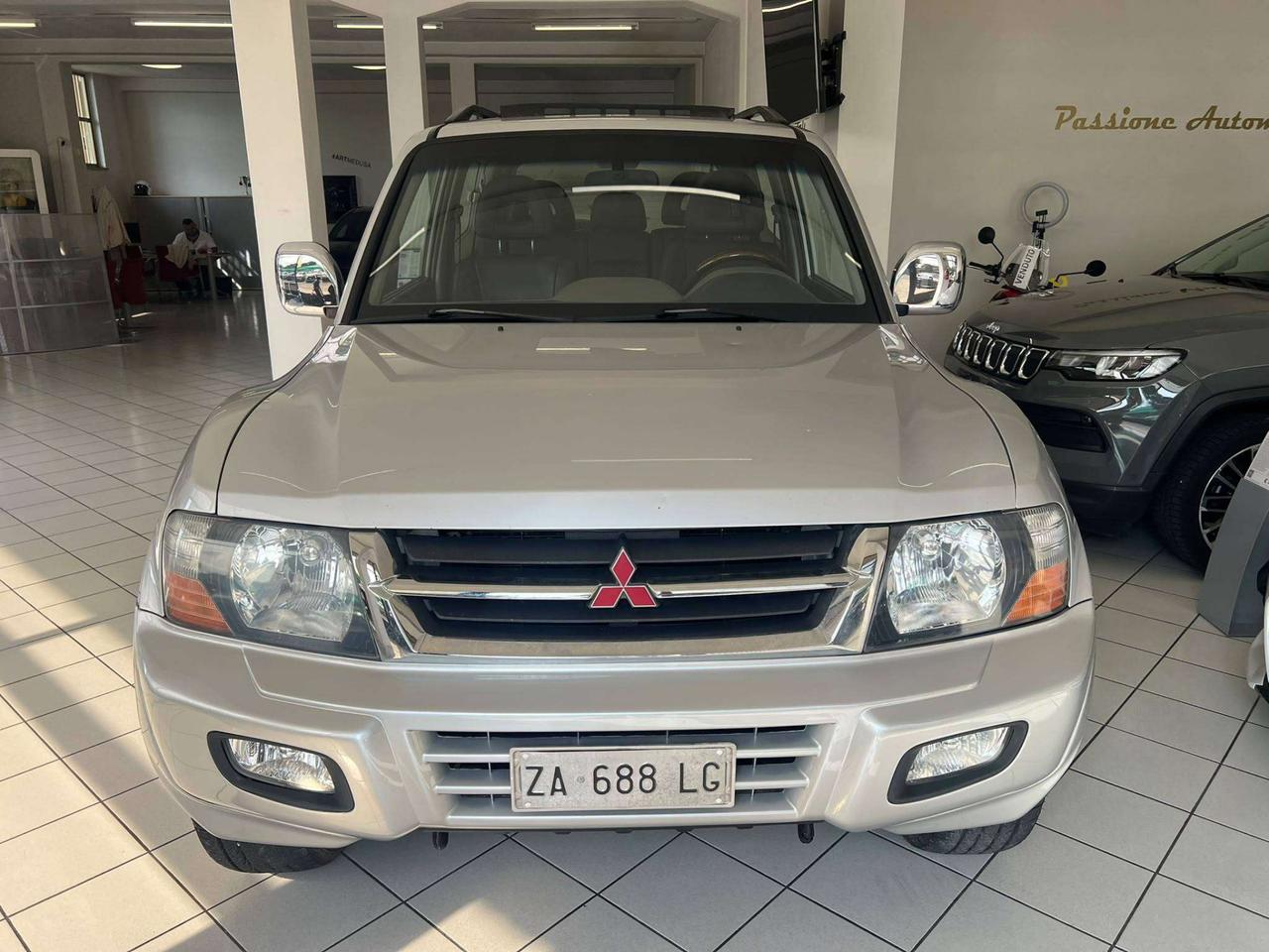 Mitsubishi Pajero Pajero III 3p 3.2 tdi 16v di-d G