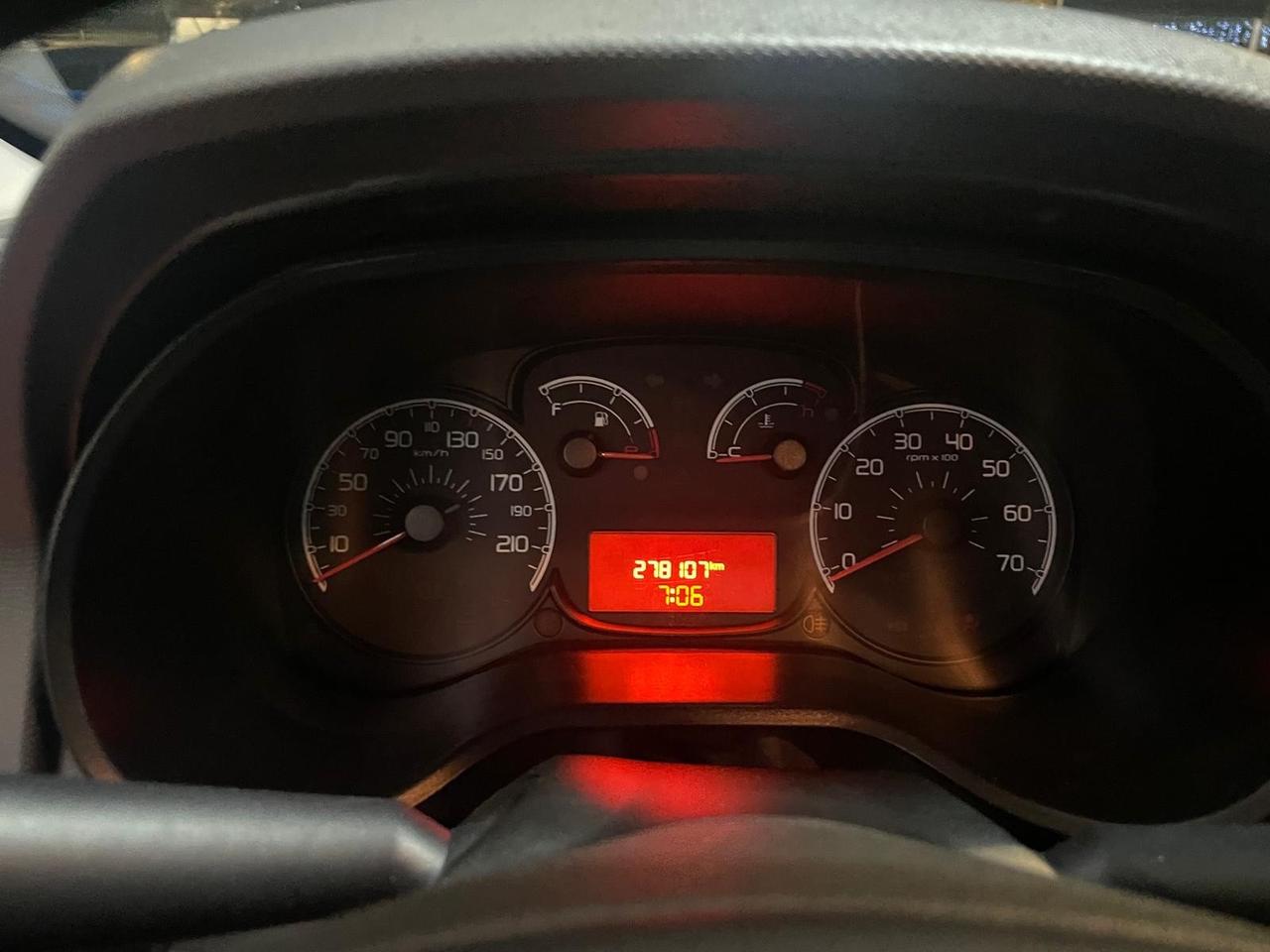 Fiat Doblo Doblò 1.4 T-Jet 16V Natural Power Emotion 7POSTI