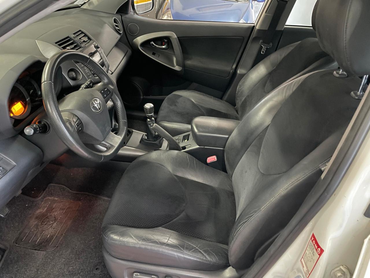 Toyota RAV 4 RAV4 Crossover 2.2 D-4D 150 CV DPF Exclusive