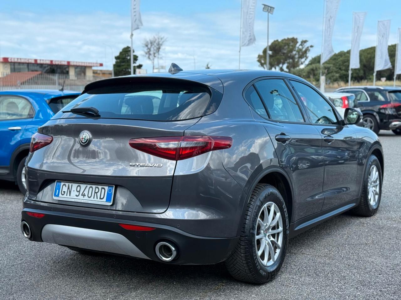 Alfa Romeo Stelvio 2.2 Turbodiesel 180 CV AT8 RWD Business