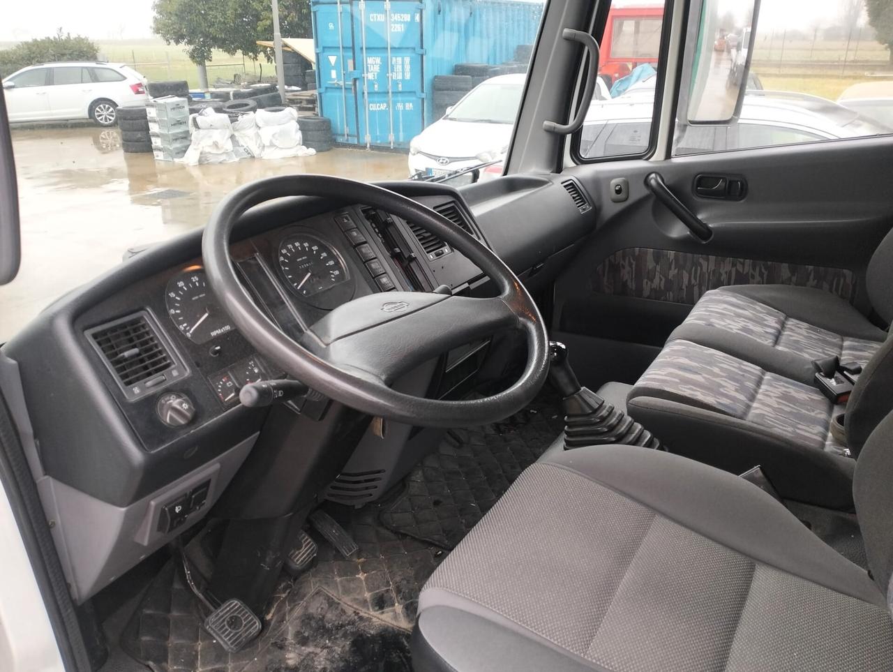 Nissan Atleon 110 3.0 TD - TELONATO