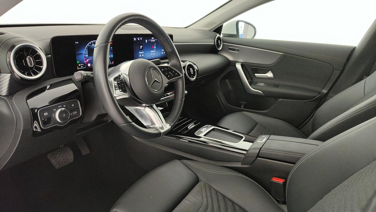 Mercedes-Benz CLA Shooting Brake 180 d Progressive Advanced auto
