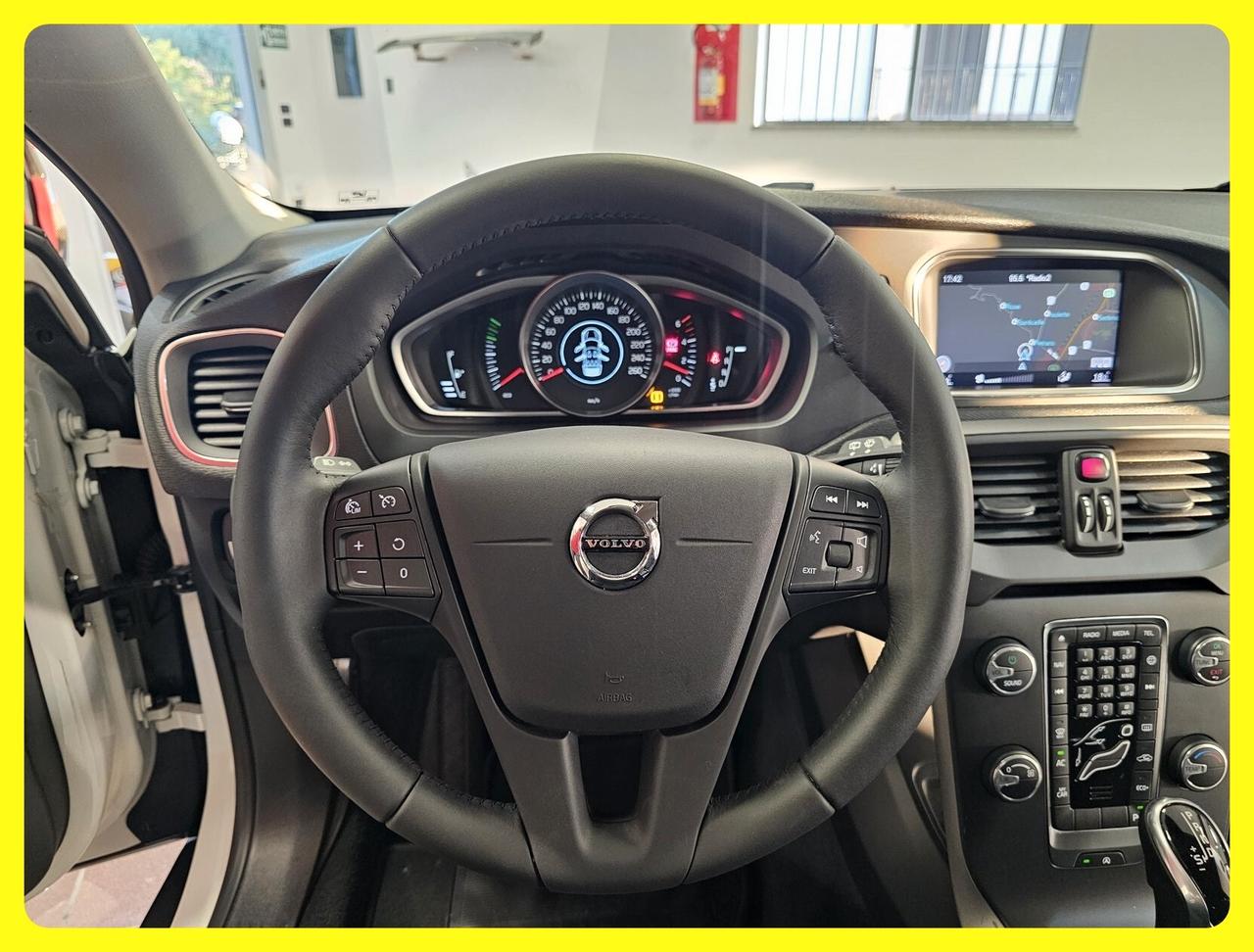 Volvo V40 Cross Country D2 Geartronic Business Plus