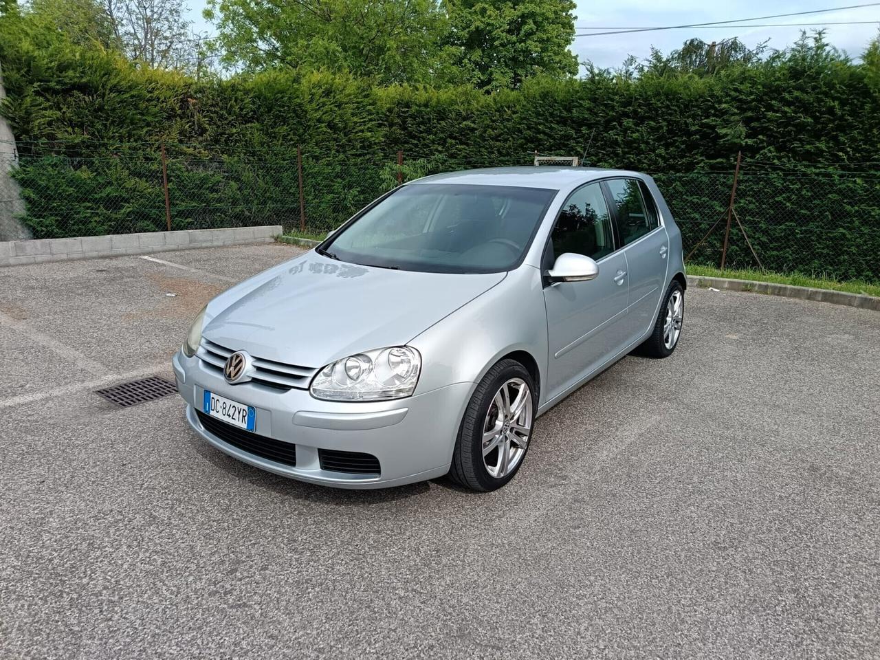 Volkswagen Golf 1.9 TDI 5p. Sportline