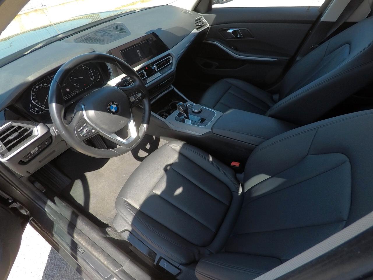 Bmw 318d 48V Touring Business Advantage