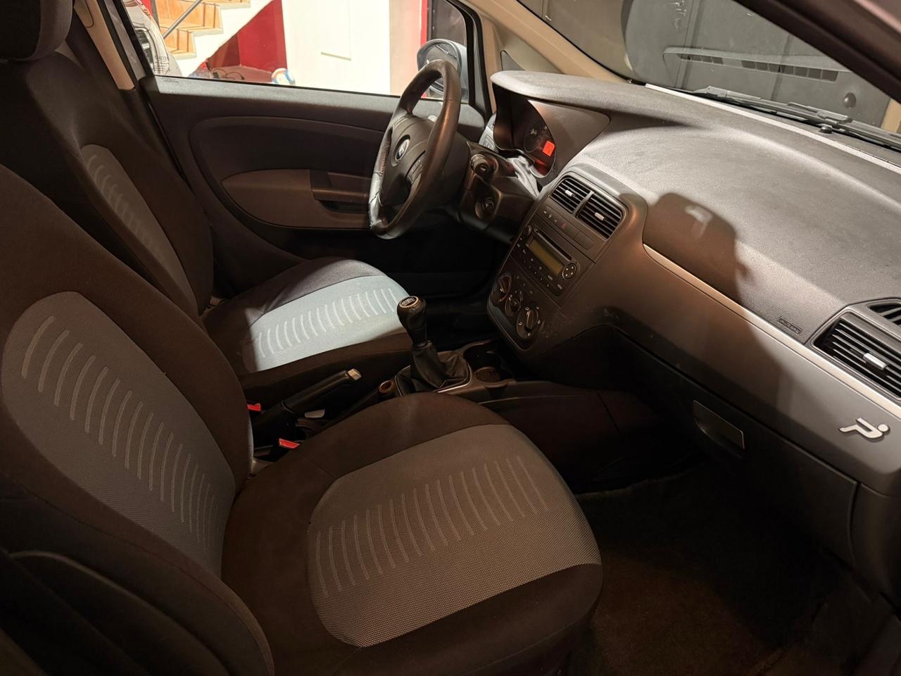 Fiat Grande Punto 1.3 MJT 75 CV 5 porte Active