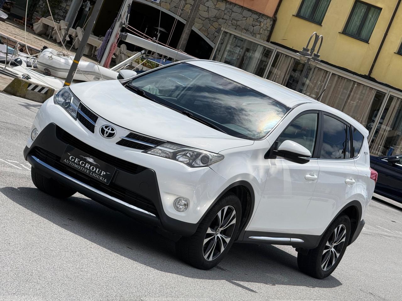 Toyota RAV 2.0 D-4D 4WD Lounge-FULL OPTIONAL