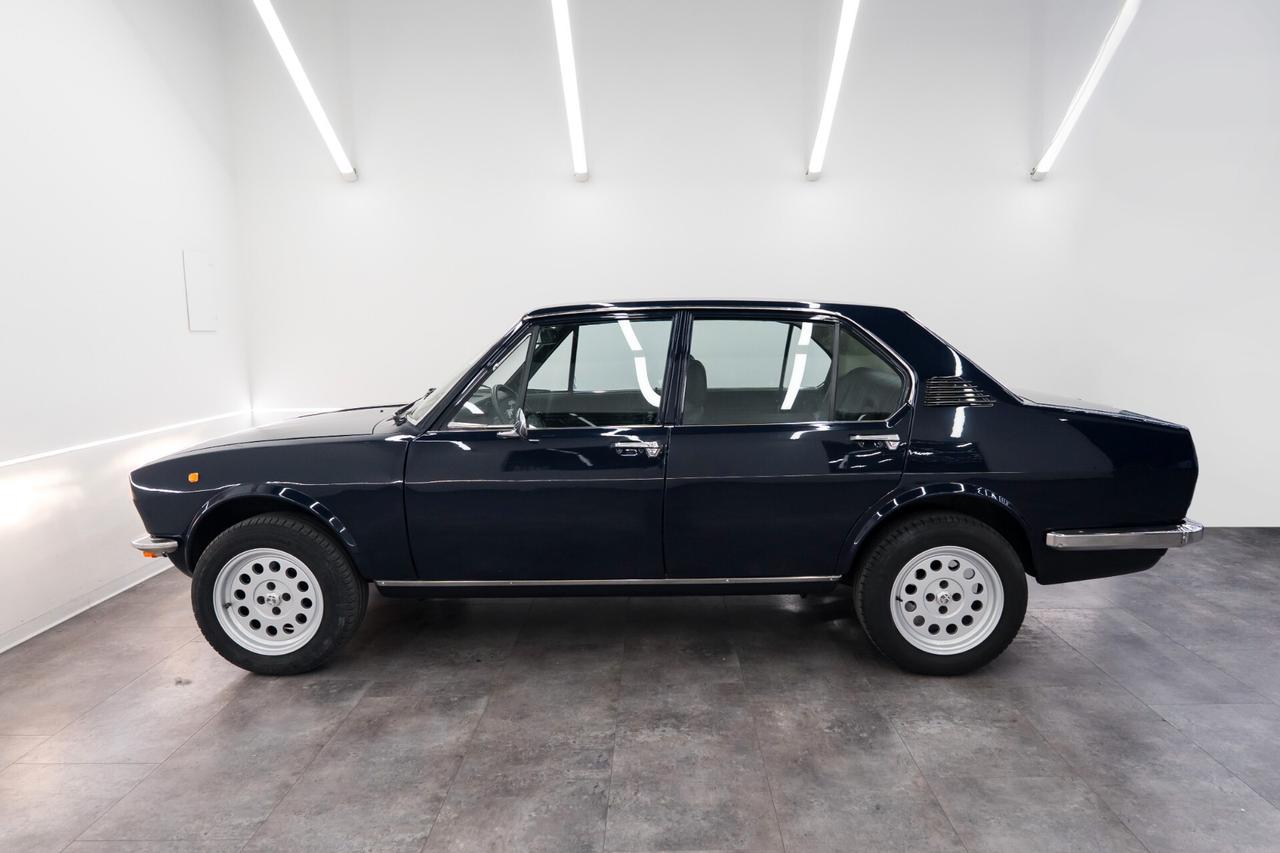 Alfa Romeo Alfetta 1.6--SCUDO STRETTO--