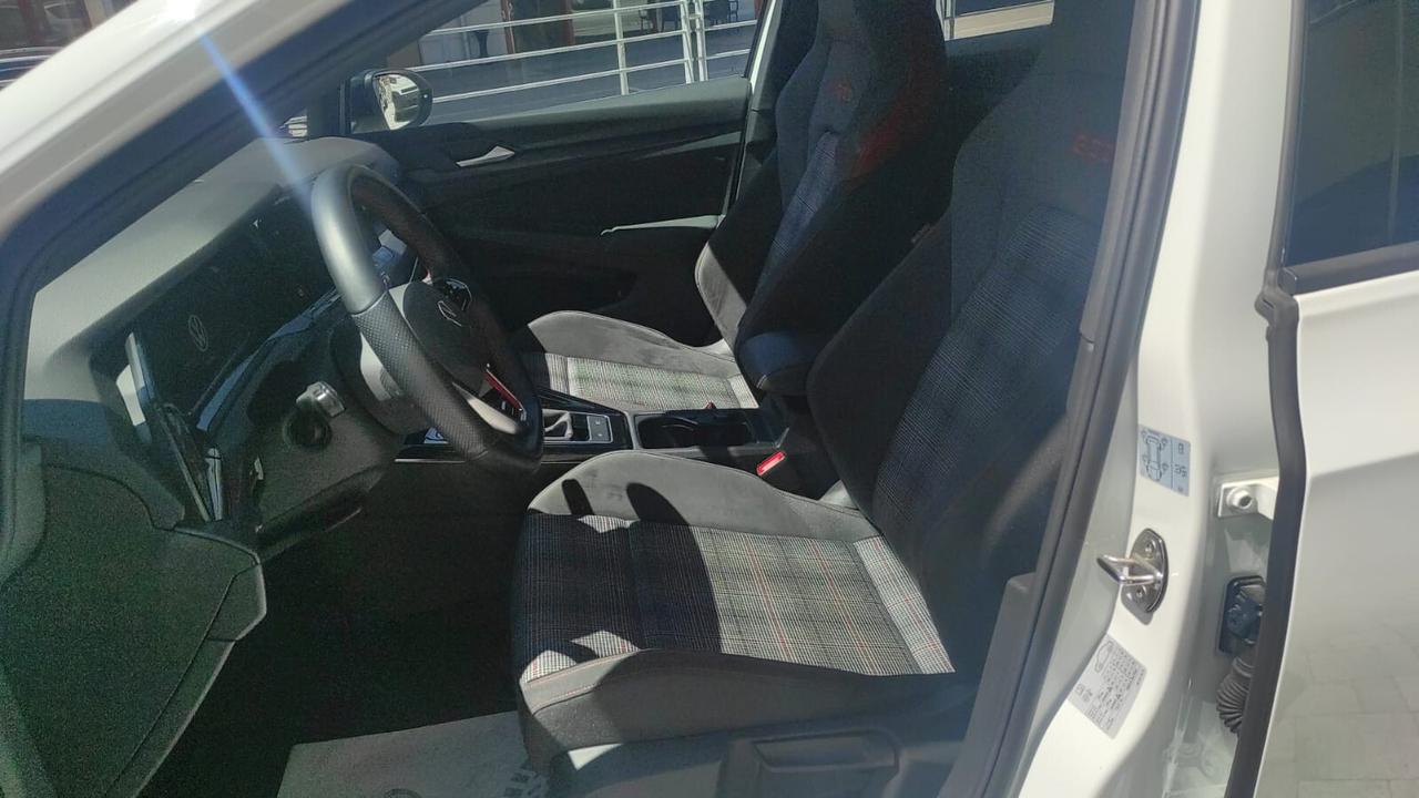 VOLKSWAGEN GOLF GTI 2.0 TURBO BENZINA 245CV MANUALE