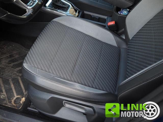 VOLKSWAGEN T-Roc 2.0 TDI DSG Advanced R-Line 150cv