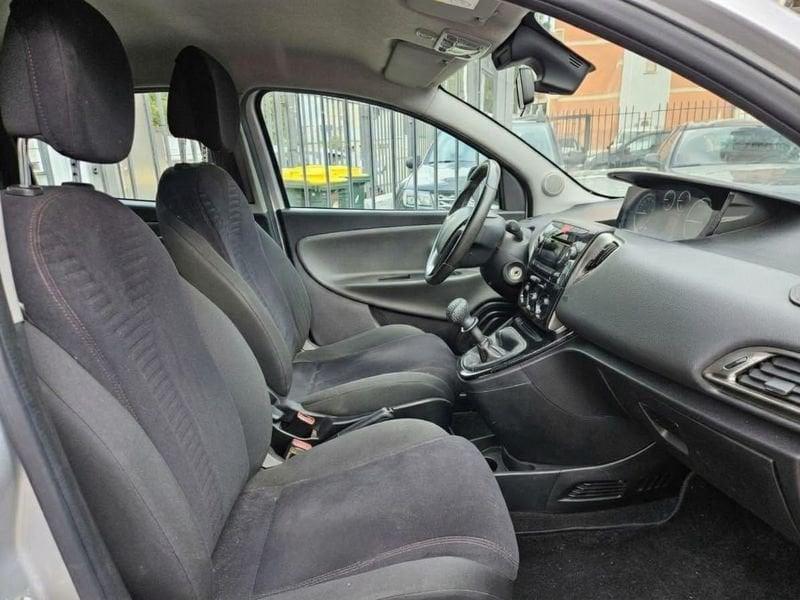 Lancia Ypsilon Ypsilon 1.2 8v Silver 69cv