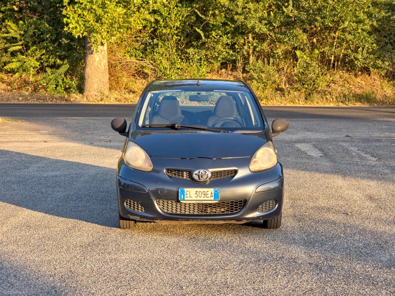 Toyota Aygo 1.0 12V VVT-i 5 porte Deep Ocean Connect E5 Manuale NEO 2012