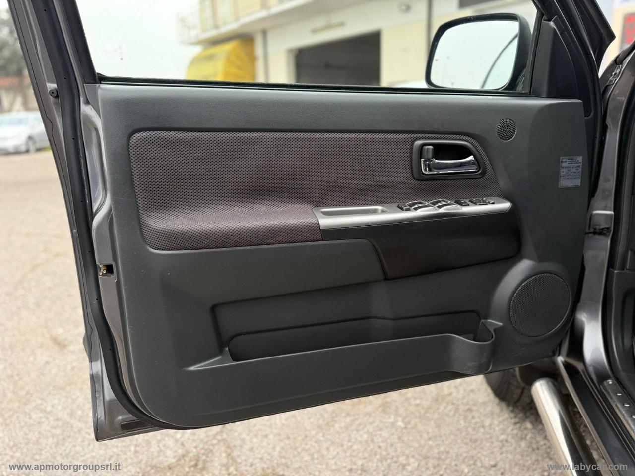 ISUZU D-Max 3.0 TD CAT CREW CAB 4WD PUP.LS AUT.