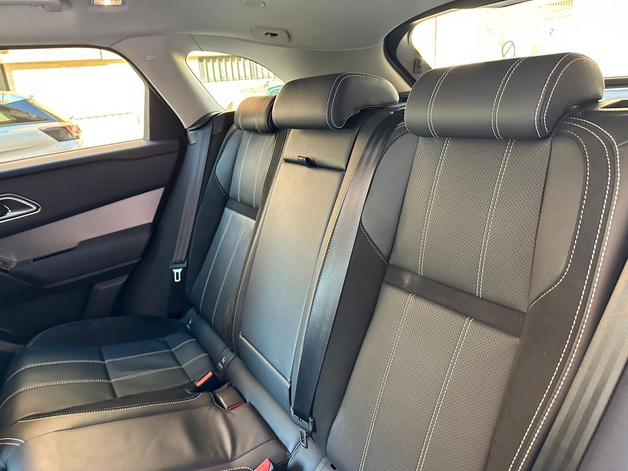 Land Rover Range Velar 2.0D R-Dynamic HSE