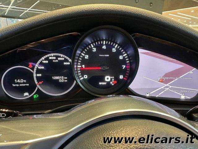 PORSCHE Panamera 3.0