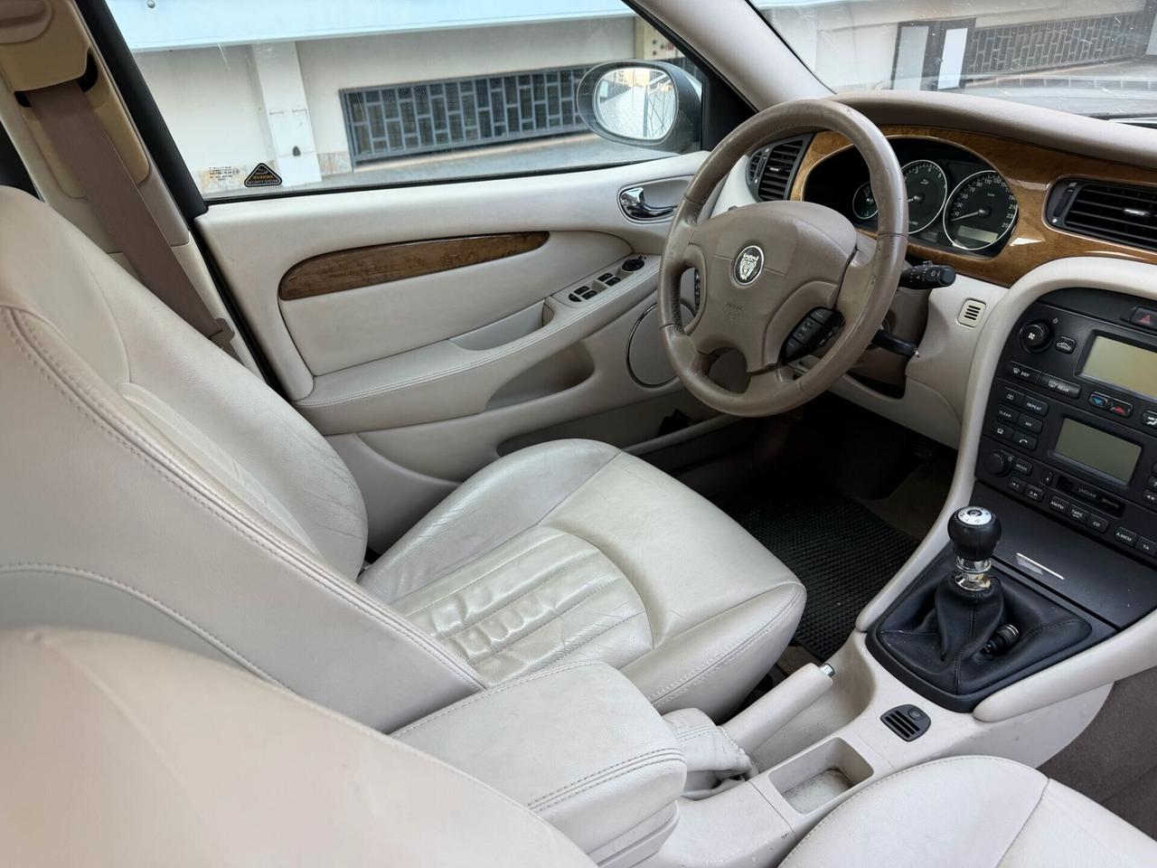 Jaguar X-Type 2.5 V6 24V cat Executive 4X4 - GPL