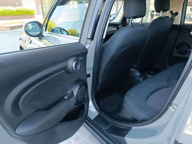 MINI Cooper 1.5 One Business 5 porte