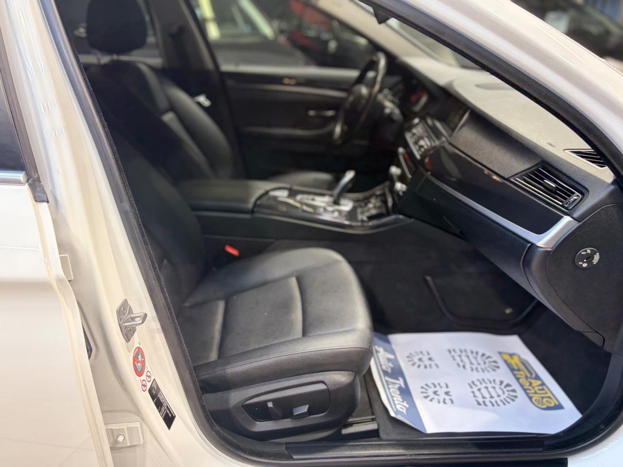 Bmw 520xDrive Touring Luxury SOLO 119.000 KM