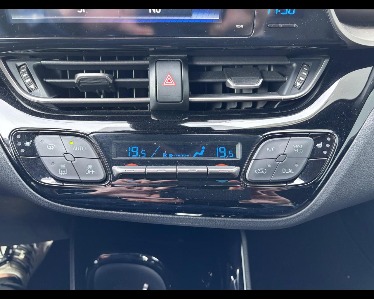 Toyota C-HR I 2016 - C-HR 1.8h Lounge 2wd e-cvt my18