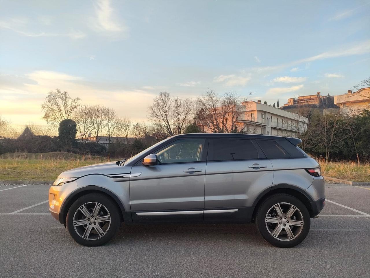 Range Rover Evoque 5p 2.2 sd4 Pure Tech 190cv auto